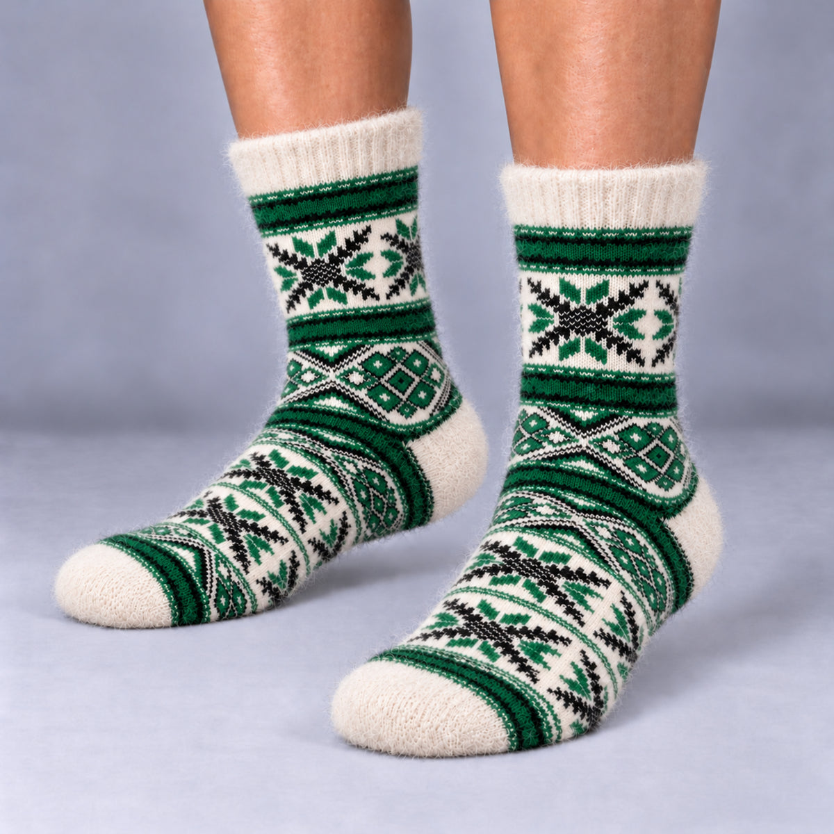 Angora Bamboo Crew Socks – Malta Forest Green Snowflake