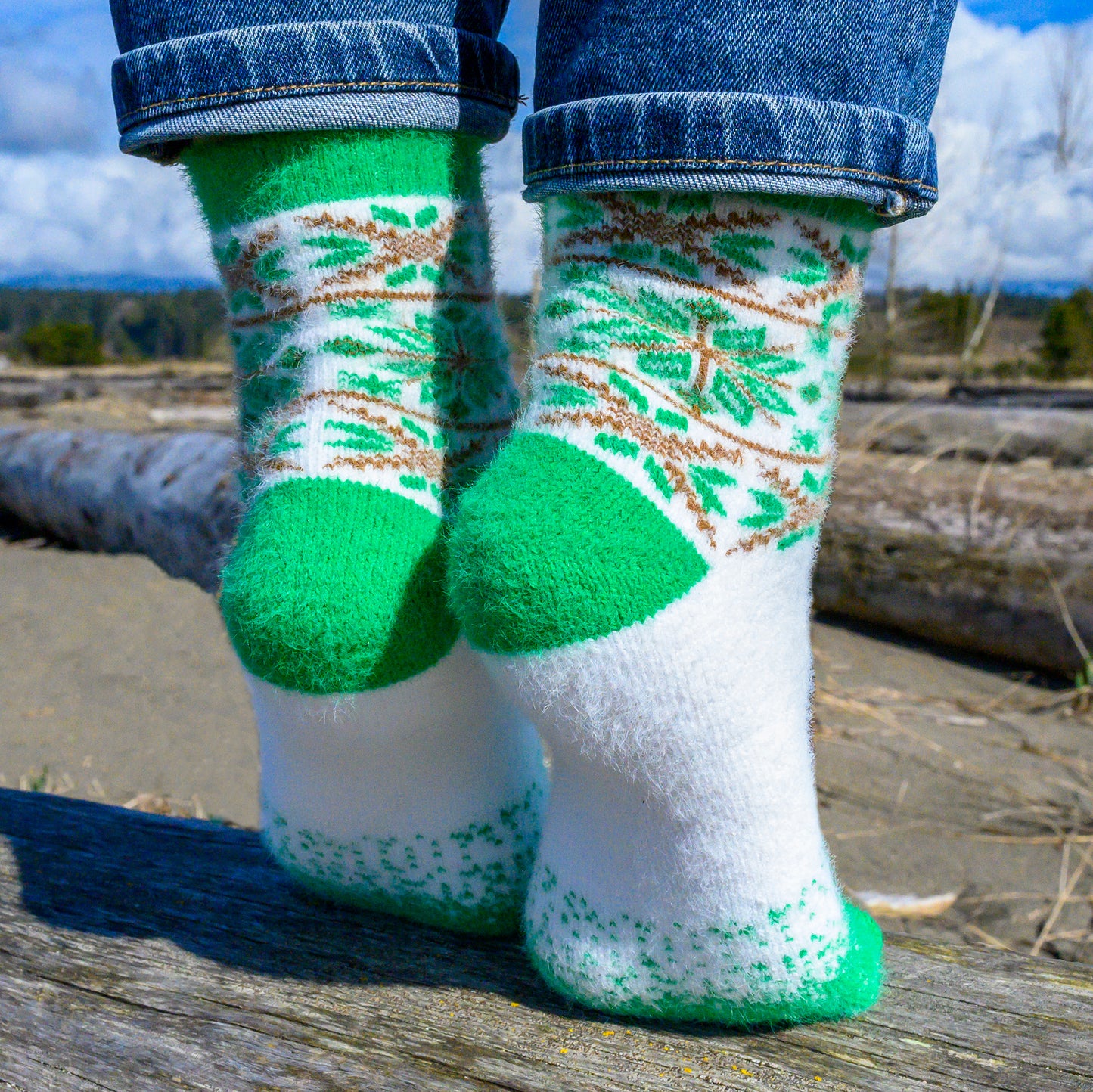 Nix Green - Ultra Soft Crew Socks | Wool & Bamboo