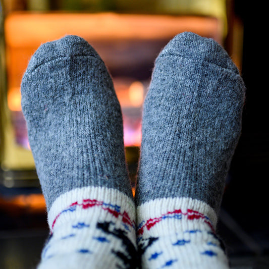 Quince - Warm Dry-Foot Crew Socks | Pure Wool