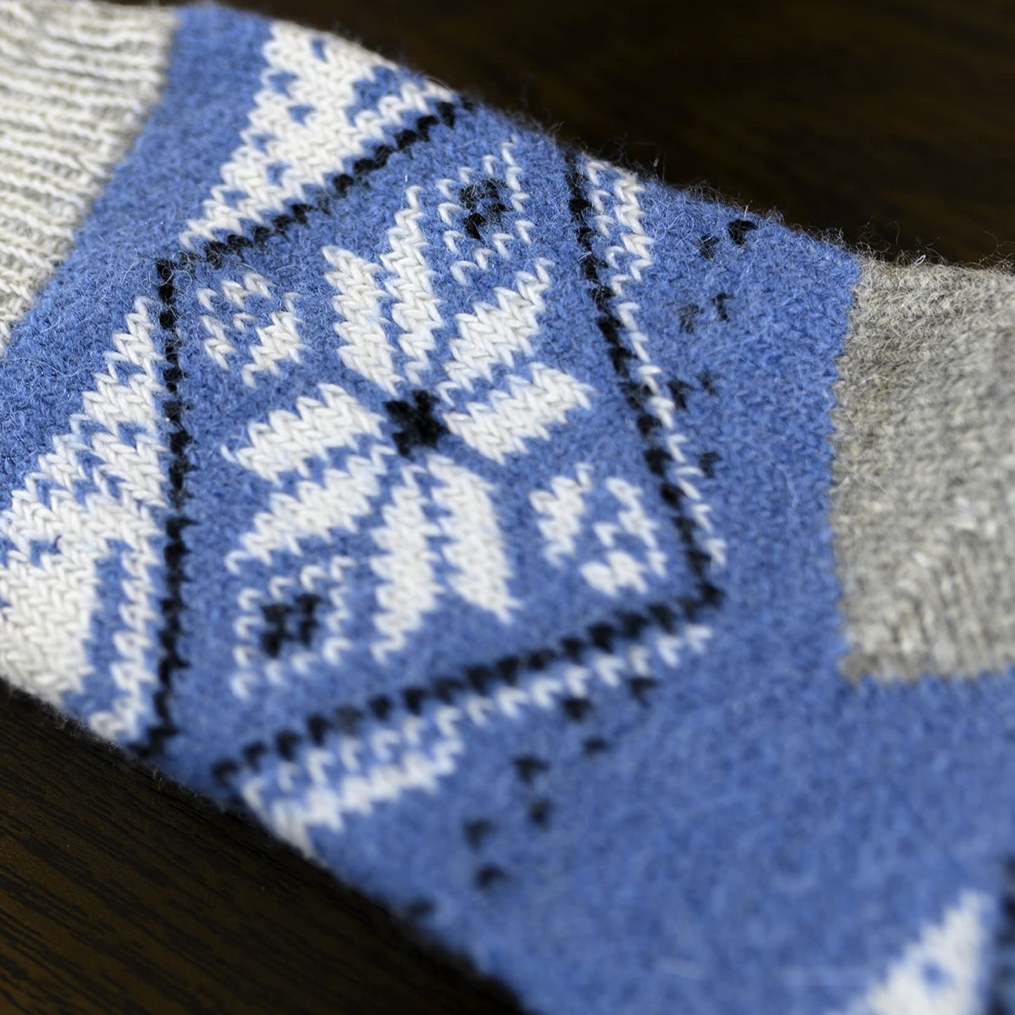 Rubus - Warm Dry-Foot Crew Socks | Pure Wool